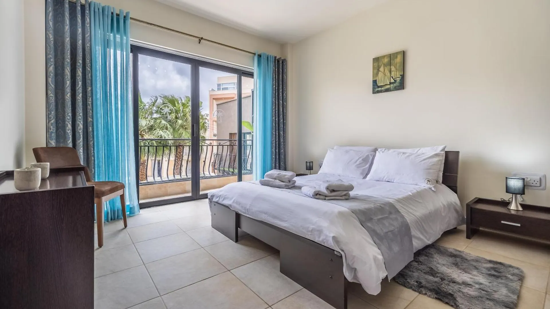 Poolside Paradise Villa Zebbug Malta