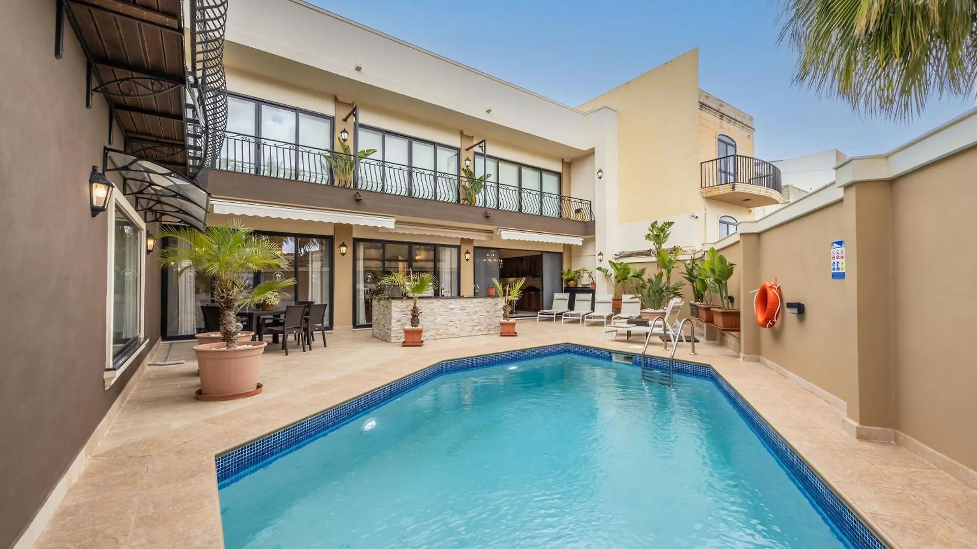Poolside Paradise Villa Zebbug 0*, Zebbug (Southern Region)
